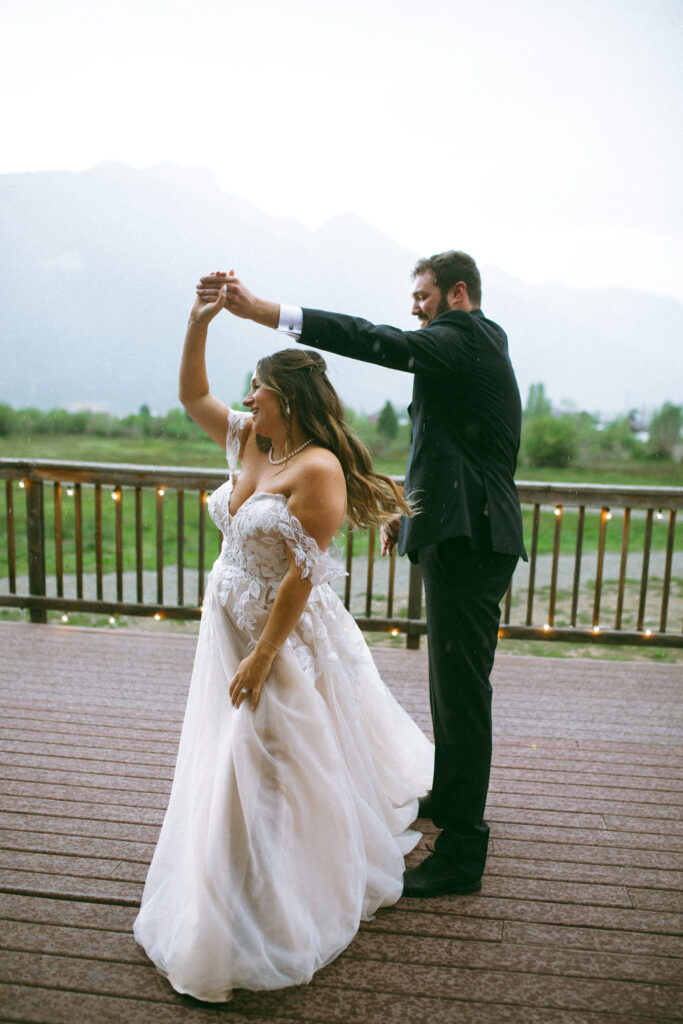 colorado bride and groom