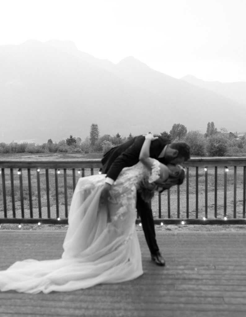 bride and groom first dance